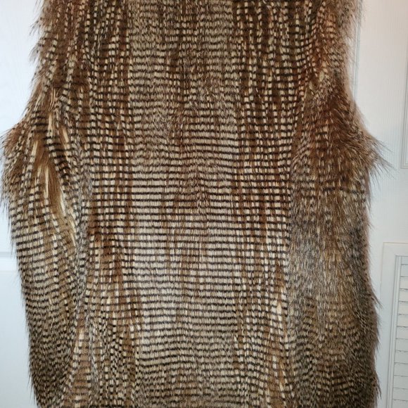 Coat /Vest /Faux Fur Plus Size Women - Picture 6 of 6